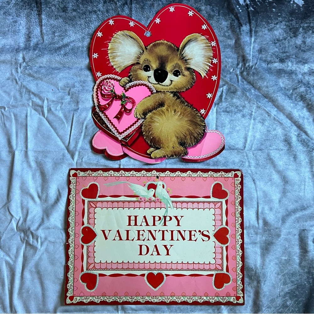 Vintage Valentine’s Day Die Cut Decor Koala Bear And Happy Valentines Day Sign